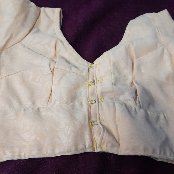 Blouse🔥Perfect Fit - Picture 2 of 5